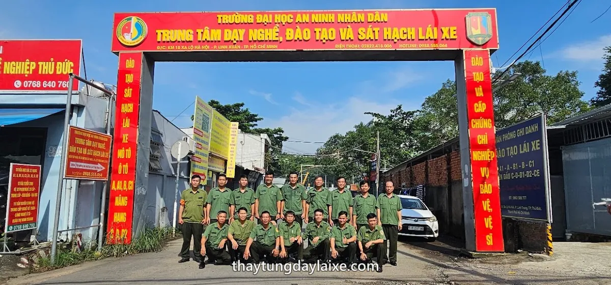 Cổng Trung tâm Dạy nghề, Đào tạo và Sát hạch Lái xe – Trường Đại học An ninh Nhân dân